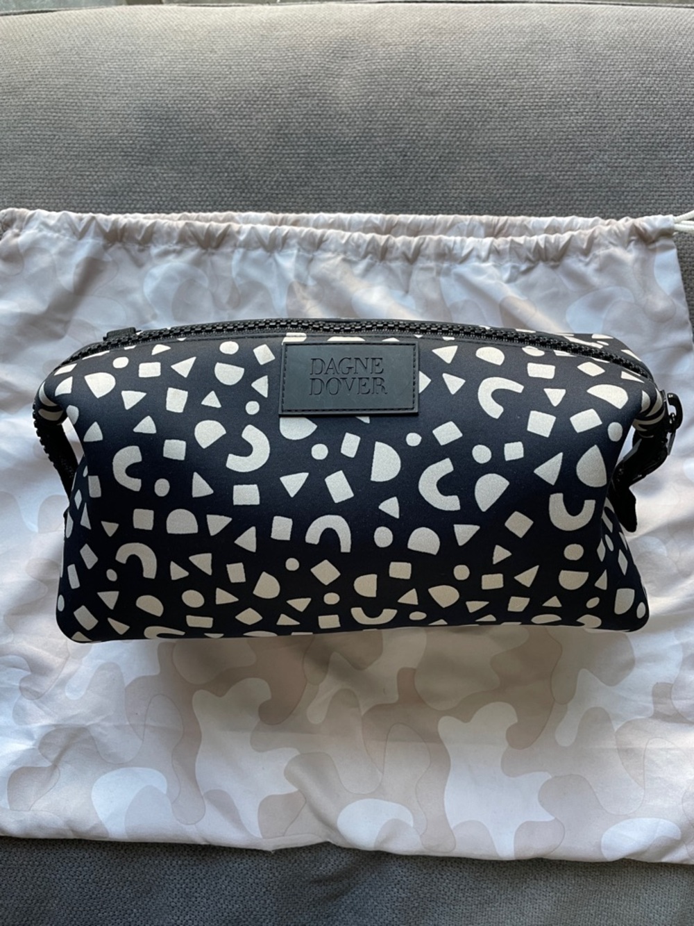 Dagne Dover Hunter XL toiletry bag in Block Party print - Picture 2 of 5